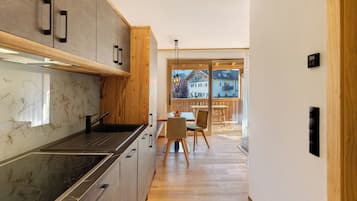 Kühlschrank, Herdplatte, Geschirrspüler