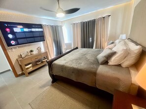 3 dormitorios, tabla de planchar con plancha, Internet y ropa de cama