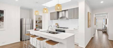 Fridge, microwave, oven, stovetop