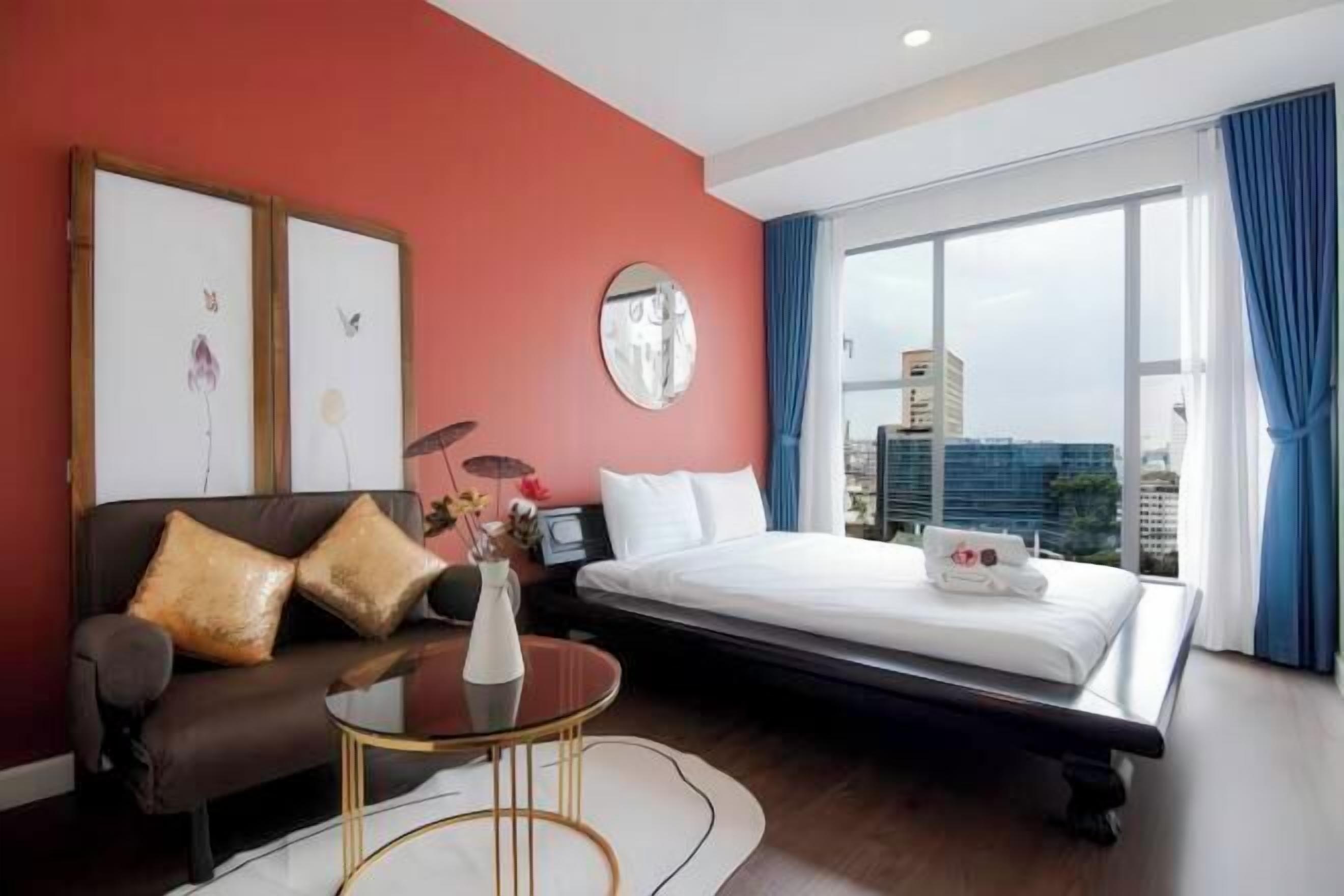 Desk, laptop workspace, soundproofing, iron/ironing board