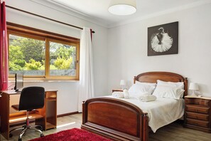 3 habitaciones, tabla de planchar con plancha y wifi gratis 