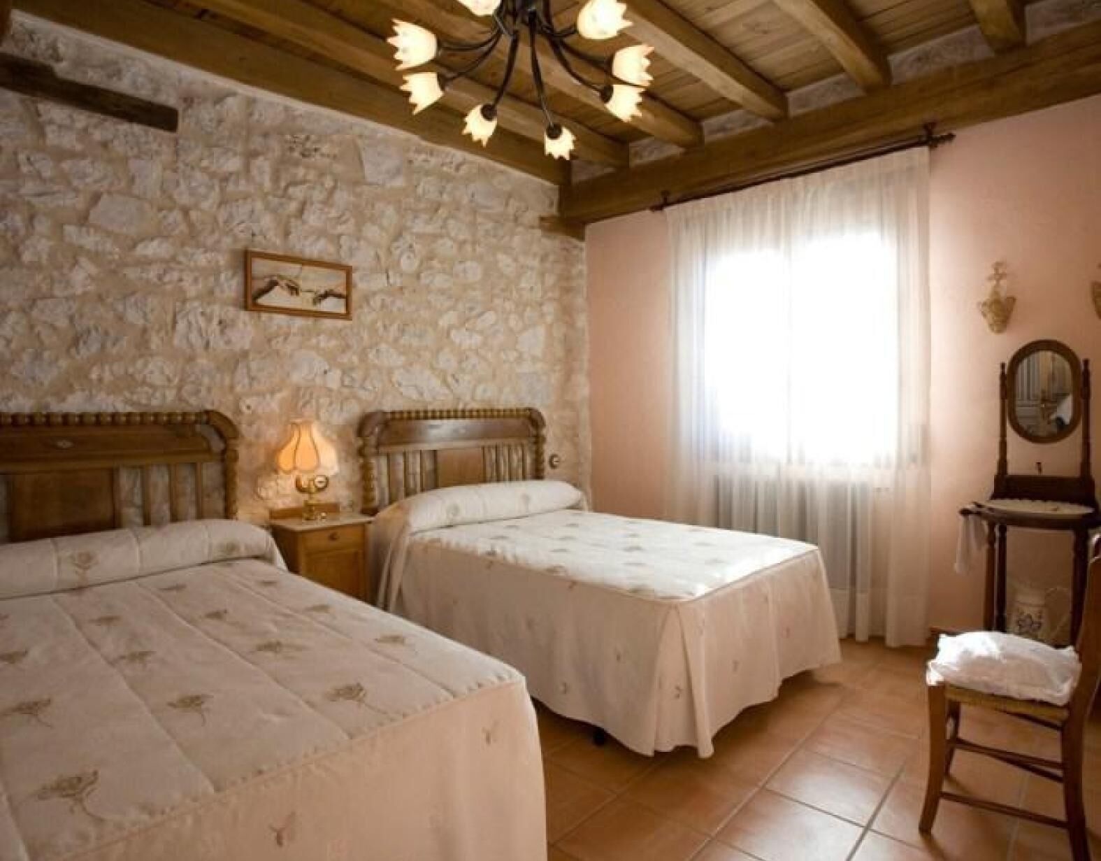 5 chambres, Wi-Fi gratuit, draps fournis