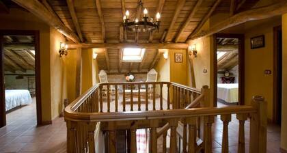 Country House 'Las Espigas' with Mountain View, Private Terrace and Wi-Fi