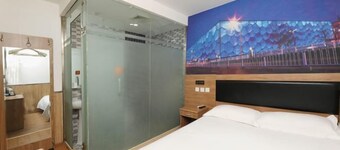 99inn Selected (Beijing South Station Jiaomendong Metro Station)