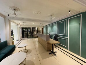 Reception - Royal Palm Inn (Faizabad)