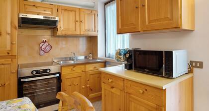 Apartment 'Appartamento Eva' with Mountain View, Balcony and Wi-Fi