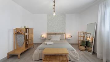 1 slaapkamer, een strijkplank/strijkijzer, gratis wifi, beddengoed