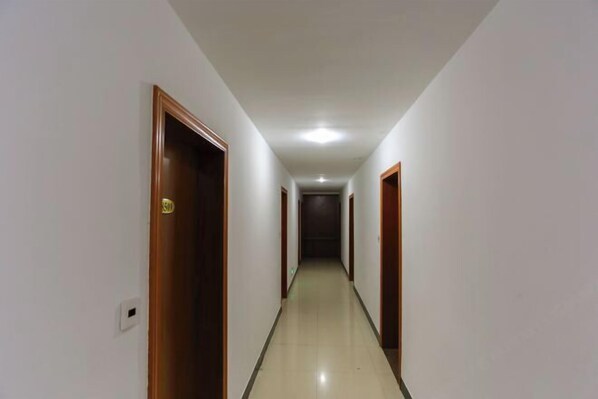 Interior - Jinxiu Hotel (Tonglu)