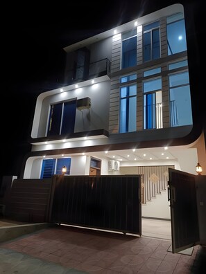 Façade de l’hébergement