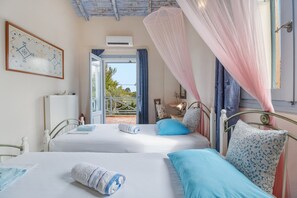 2 bedrooms, iron/ironing board, free WiFi, bed sheets