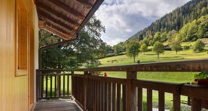 Room 'Camera Tripla N 2' with Mountain View, Shared Garden and Wi-Fi