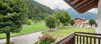 Room 'Camera Doppia N 4' with Mountain View, Shared Garden and Wi-Fi