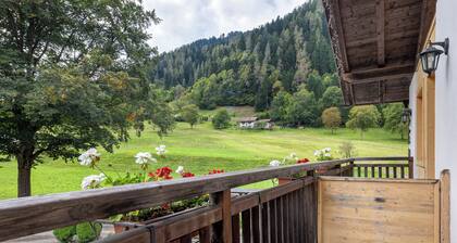 Room 'Camera Quadrupla N 1' with Mountain View, Shared Garden and Wi-Fi