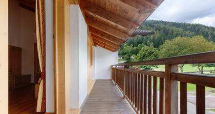 Room 'Camera Tripla N 5' with Mountain View, Shared Garden and Wi-Fi