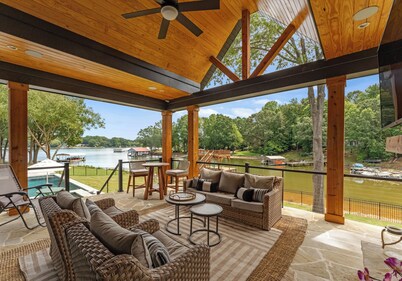 New Saltwater Pool + Spa, Views | Wilson Hideaway