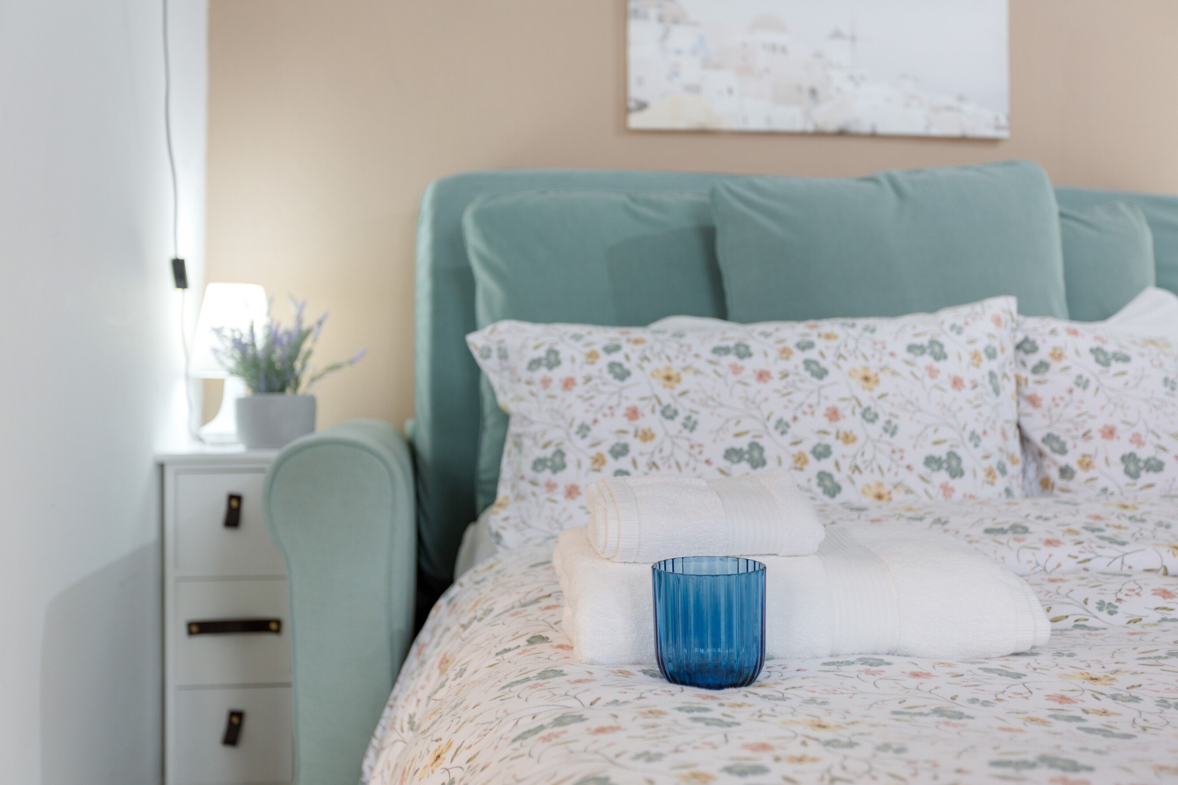 Ferros/tábuas de passar roupa, Wi-Fi de cortesia, roupa de cama