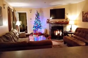 Smart-tv en een open haard