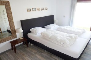 3 bedrooms, free WiFi - Sunlit Holiday Home by the Sea (Breskens)