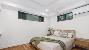 1 bedroom, free WiFi, bed sheets - Grevillea on the Beach (Gold Coast)