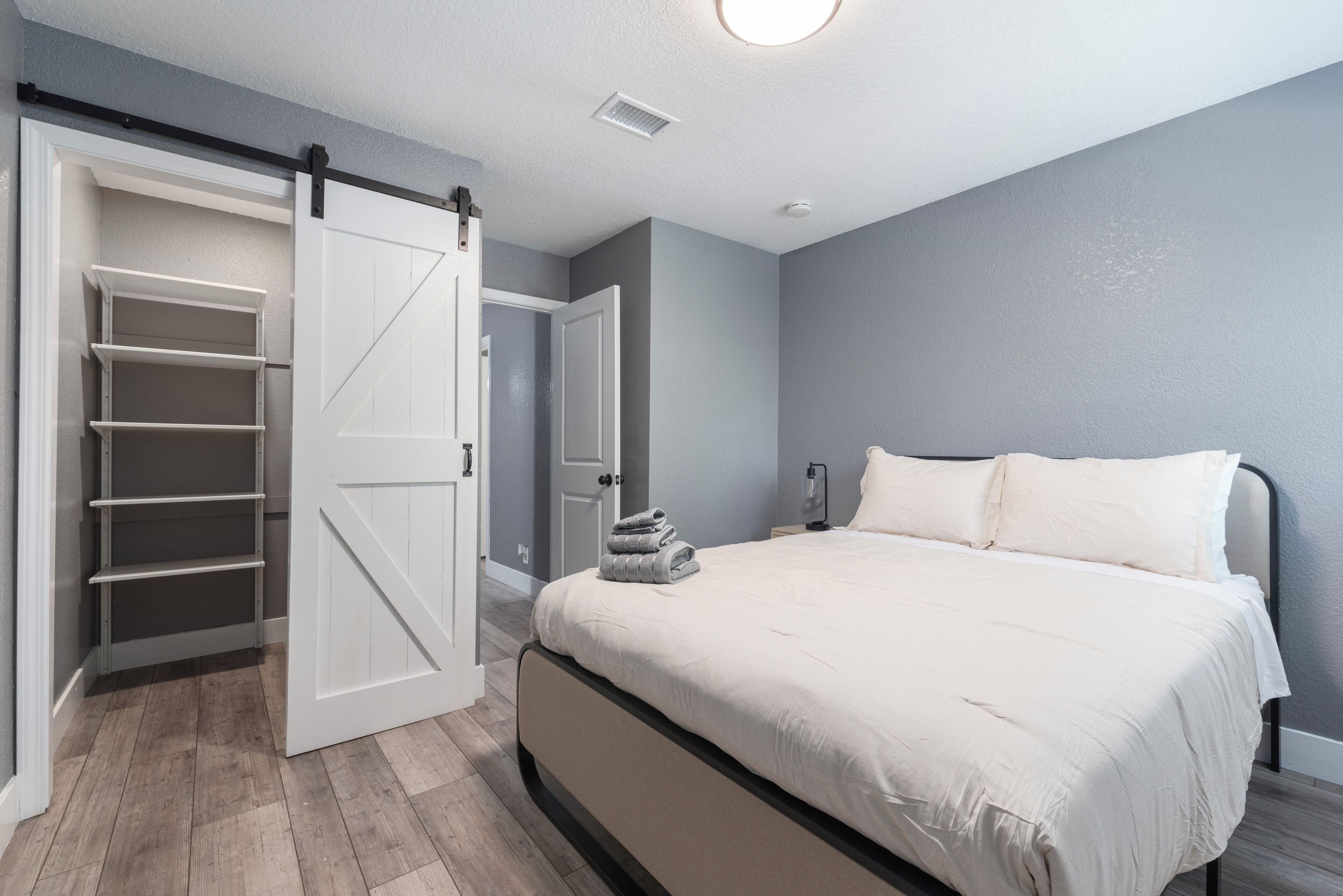 3 bedrooms, WiFi, bed sheets