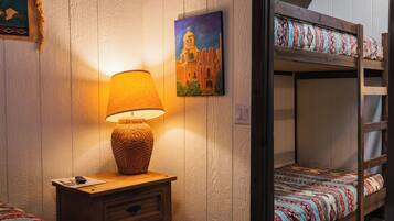 2 bedrooms, Internet