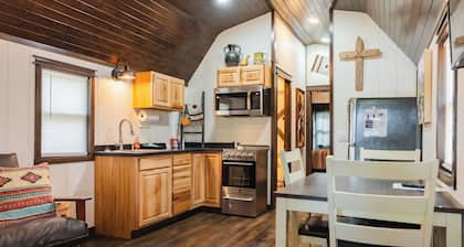 Lake Texoma cabin - The Hacienda