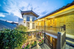 Interior - Lijiang Shangqingyuan Inn (Lijiang)