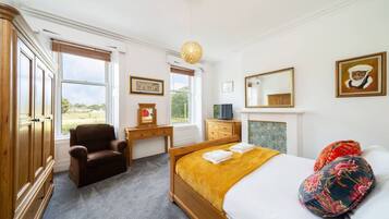 Desk, iron/ironing board, free WiFi, bed sheets