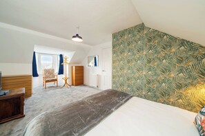 4 habitaciones, tabla de planchar con plancha y wifi gratis