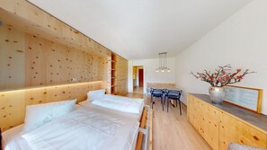 Free WiFi, bed sheets