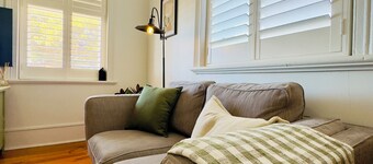 Stunning 2 bedroom apartment on the foreshore