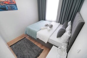 1 bedroom, iron/ironing board, WiFi, bed sheets - 1 Bedroom Apartment 52 m2/Parking/Wi-Fi - SH17 (İstanbul)