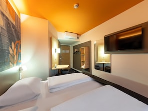 1 chambre, bureau, Wi-Fi gratuit, draps fournis