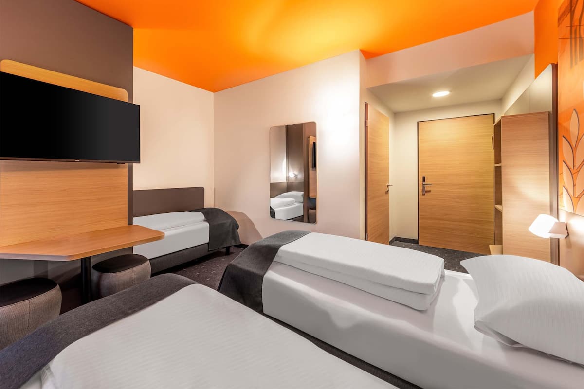 1 habitación, escritorio, wifi gratis y ropa de cama