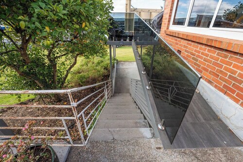 Cosy and Comfortable Unit with Parking & Wifi