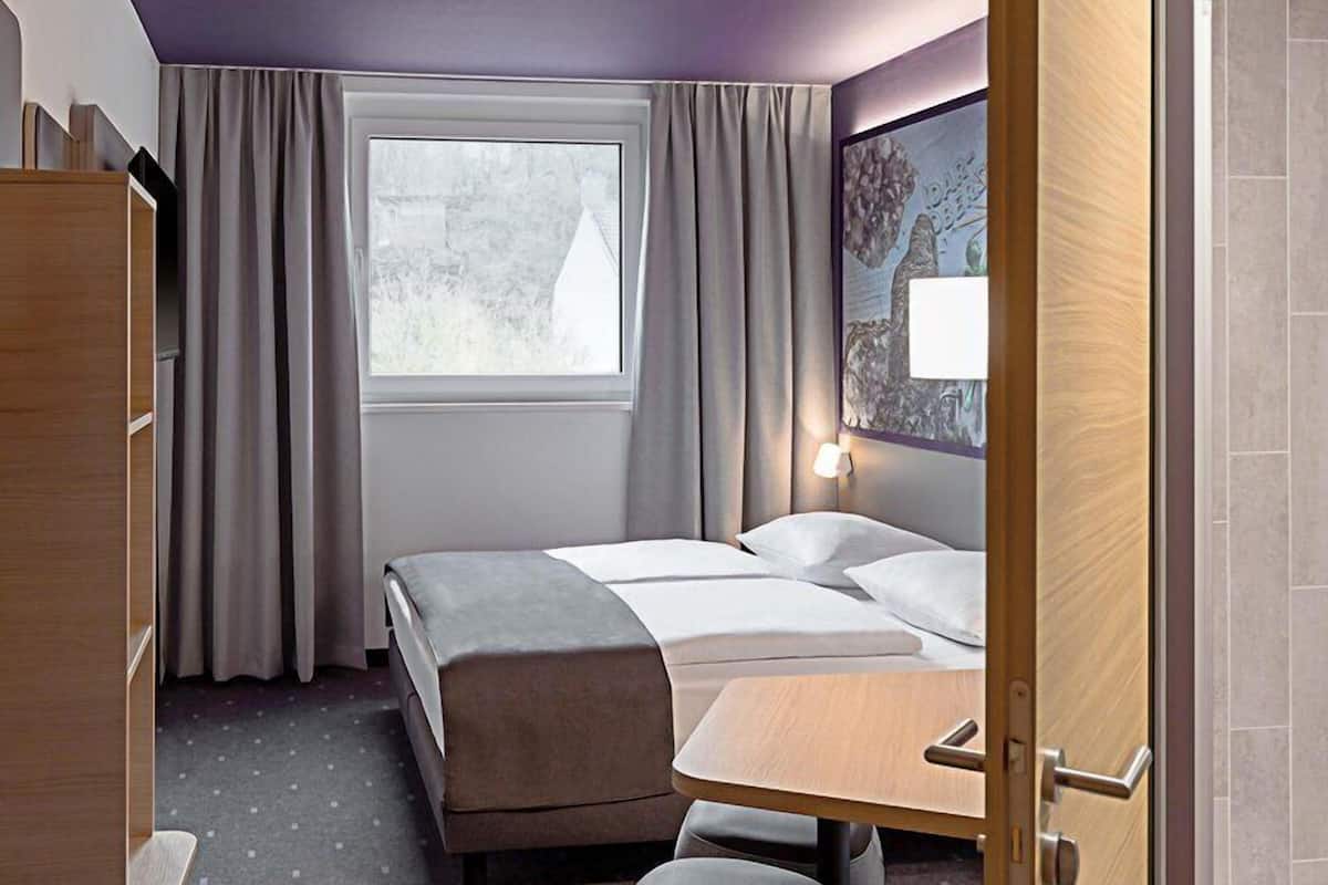 Kamar Double | Kedap suara dan Wi-Fi gratis