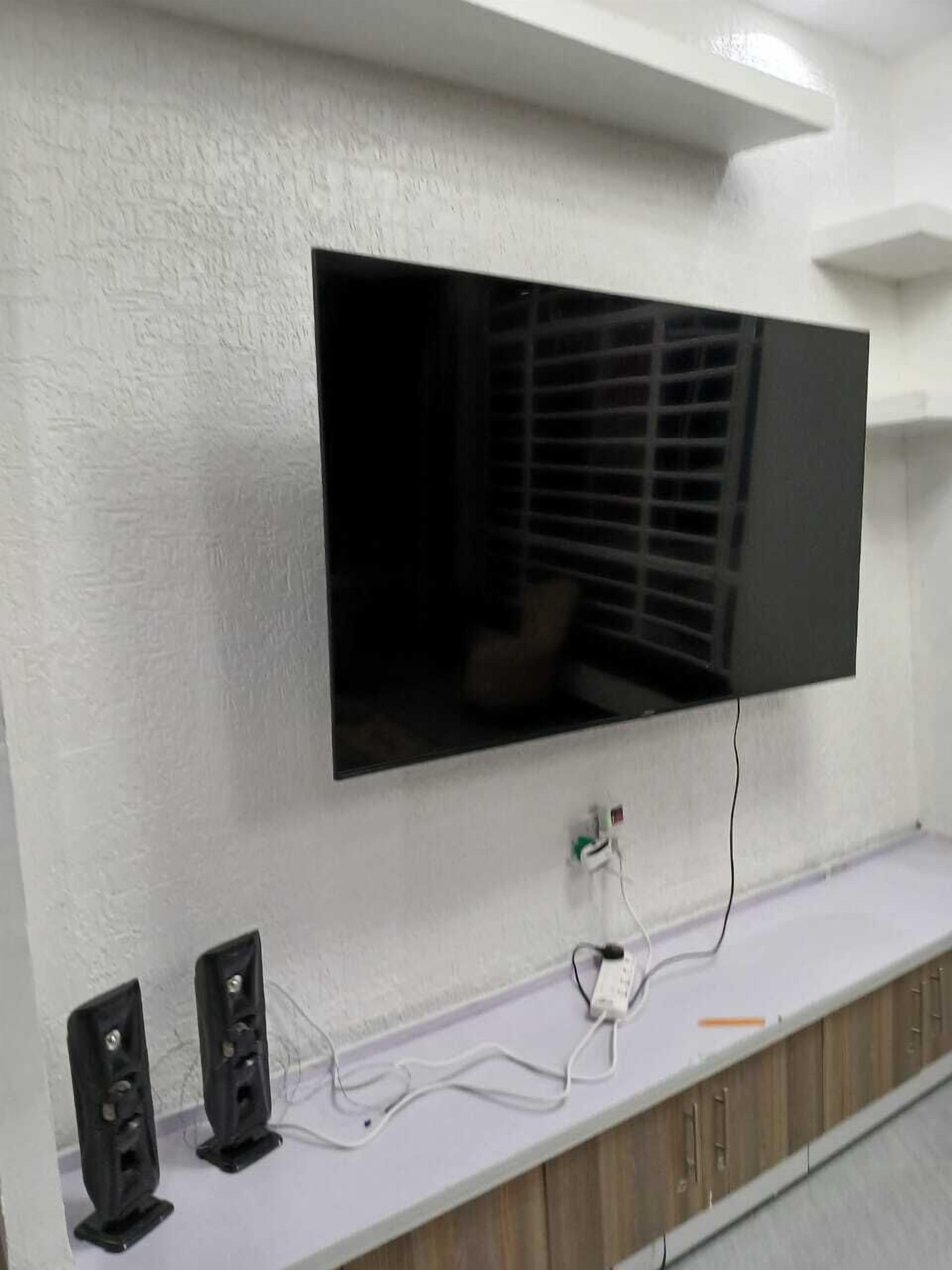 24-inch Smart TV with digital channels