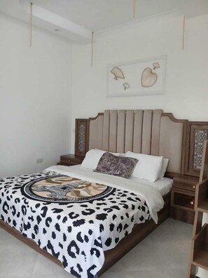 客室ごとに異なる装飾、客室ごとに異なるインテリア、WiFi (無料)