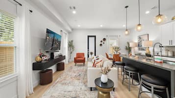 Smart TV, offices