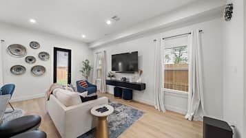 Smart TV, offices