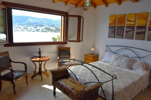 Free WiFi - Porto Castello Villas Porto Fino Studio (Skiathos)