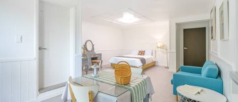 Basic-Zimmer, 1 Schlafzimmer (lilac) | 1 Schlafzimmer, kostenloses WLAN