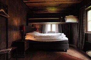 Desk, free WiFi - Gulbrakka Basecamp (Meloy)