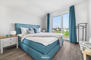 2 bedrooms, iron/ironing board, travel cot, free WiFi