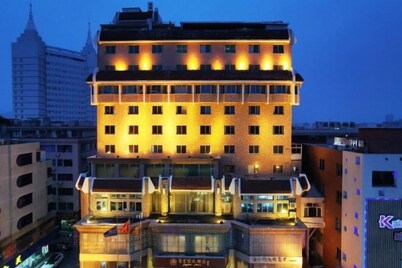 Joyful Hotel