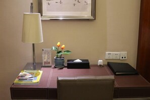Unclassified image, 3 of 76, button - Joyful Hotel (Yueqing)
