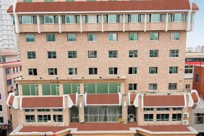 Unclassified image, 3 of 42, button - Joyful Hotel (Yueqing)