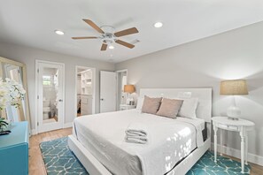 3 bedrooms, free WiFi, bed sheets - Northeast Florida Retreat (Jacksonville Beach)