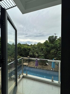 Deluxe Double Room, Balcony, City View | Terrace/patio