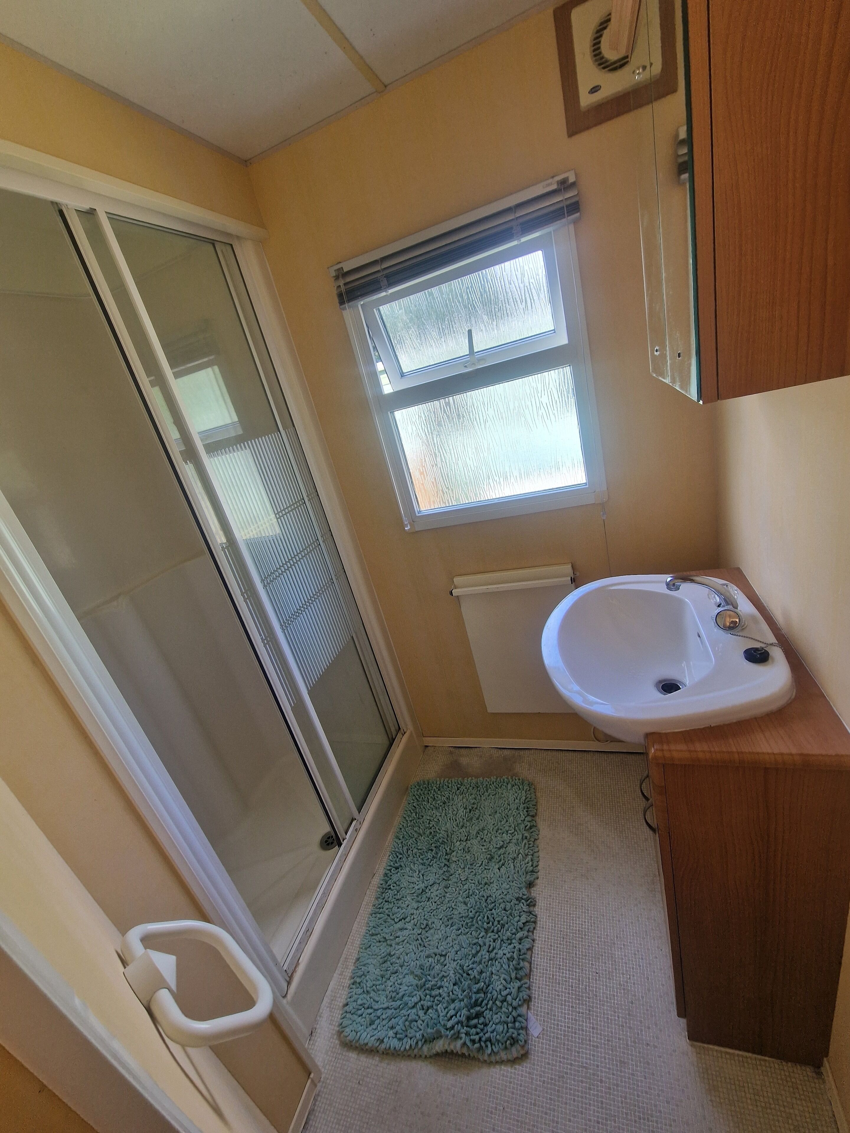 Cabin | Bilik Mandi | Pancuran mandi 